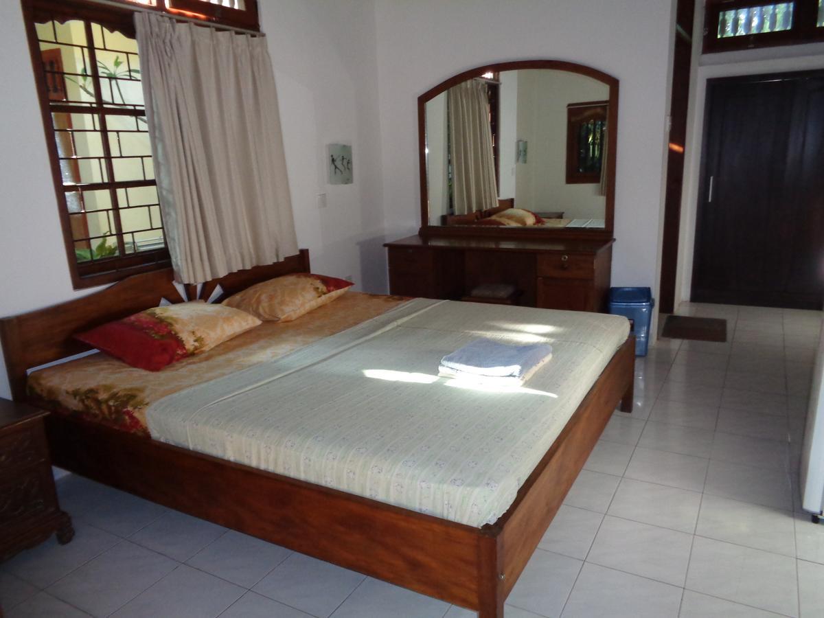Yulia 1 Bed & Breakfast Sanur Eksteriør bilde