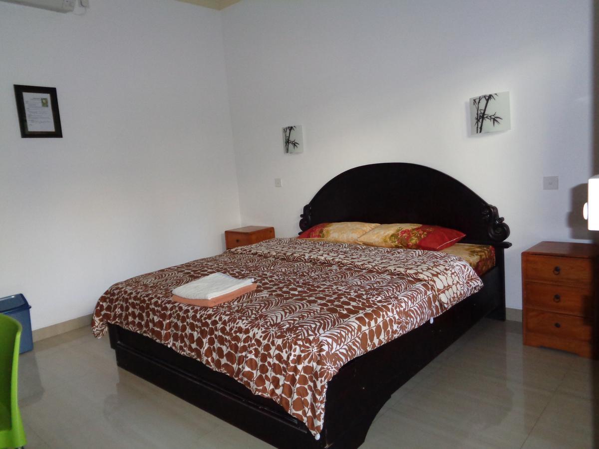 Yulia 1 Bed & Breakfast Sanur Eksteriør bilde