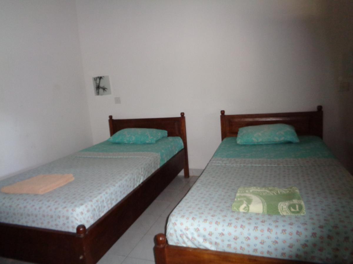 Yulia 1 Bed & Breakfast Sanur Eksteriør bilde