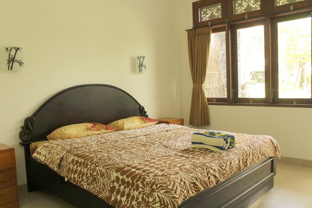 Yulia 1 Bed & Breakfast Sanur Eksteriør bilde