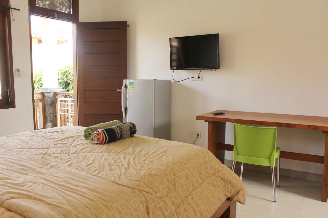 Yulia 1 Bed & Breakfast Sanur Eksteriør bilde